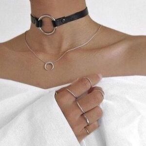 Halka Detaylı Şık Deri Choker